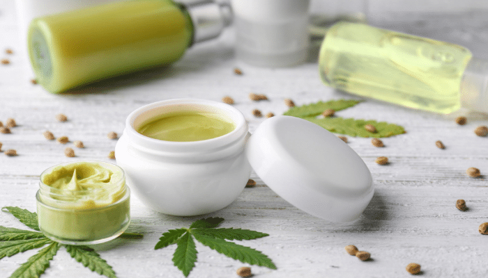 les cosmétiques de CBD anti-douleur, anti-âge, anti-acné,