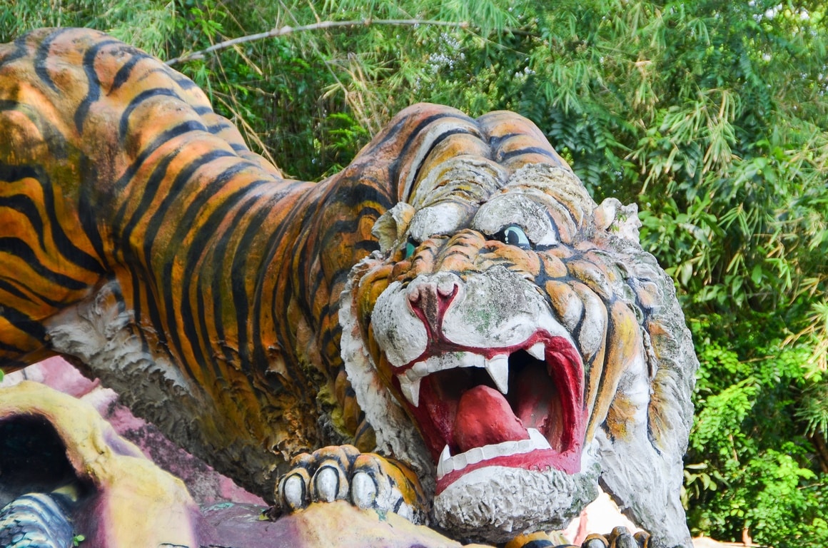 Statue du vieux tigre